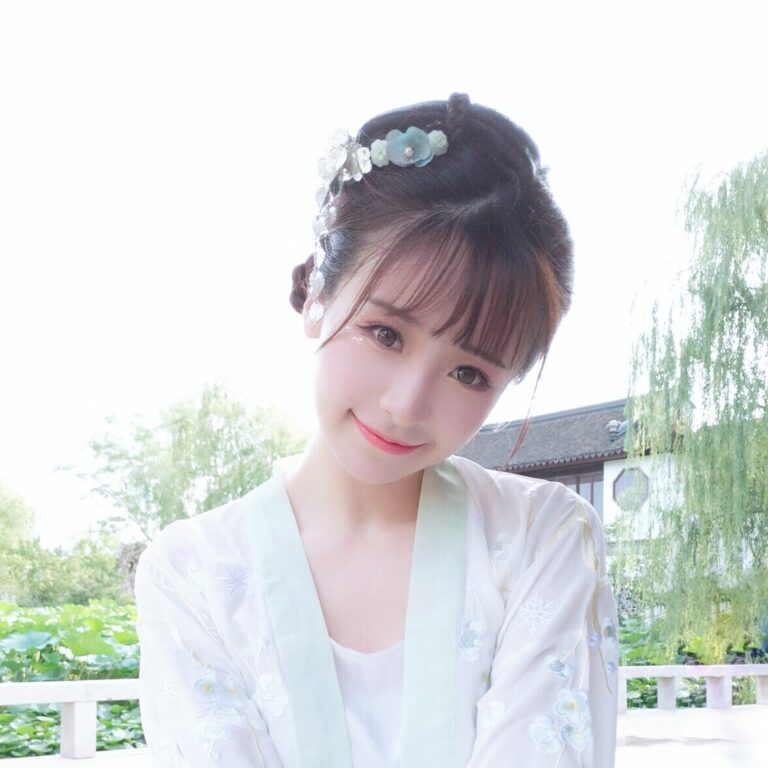 紫颜小仙紫国风彩妆教程与妆容分享